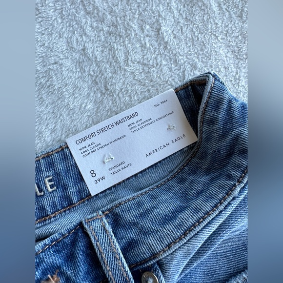American Eagle Mom Jeans NWT - Picture 3 of 5